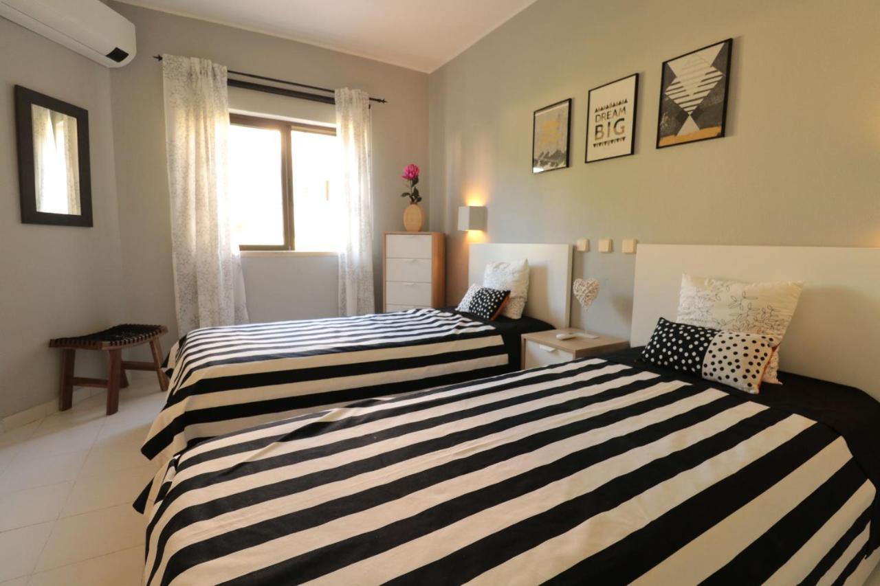 Lovelystay - Cozy 1Br Flat In Alvor With Ac And Balcony Exterior photo