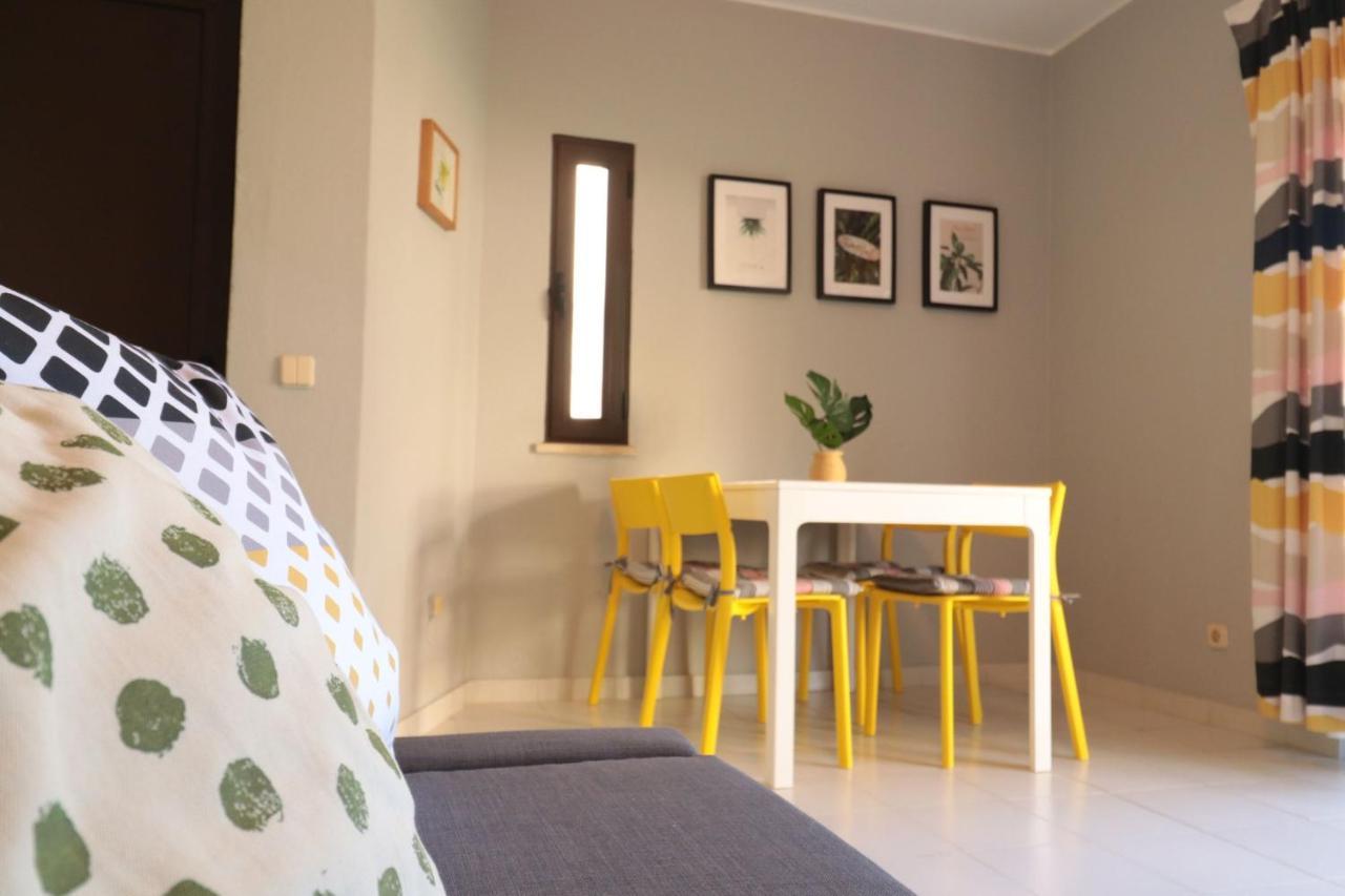 Lovelystay - Cozy 1Br Flat In Alvor With Ac And Balcony Exterior photo